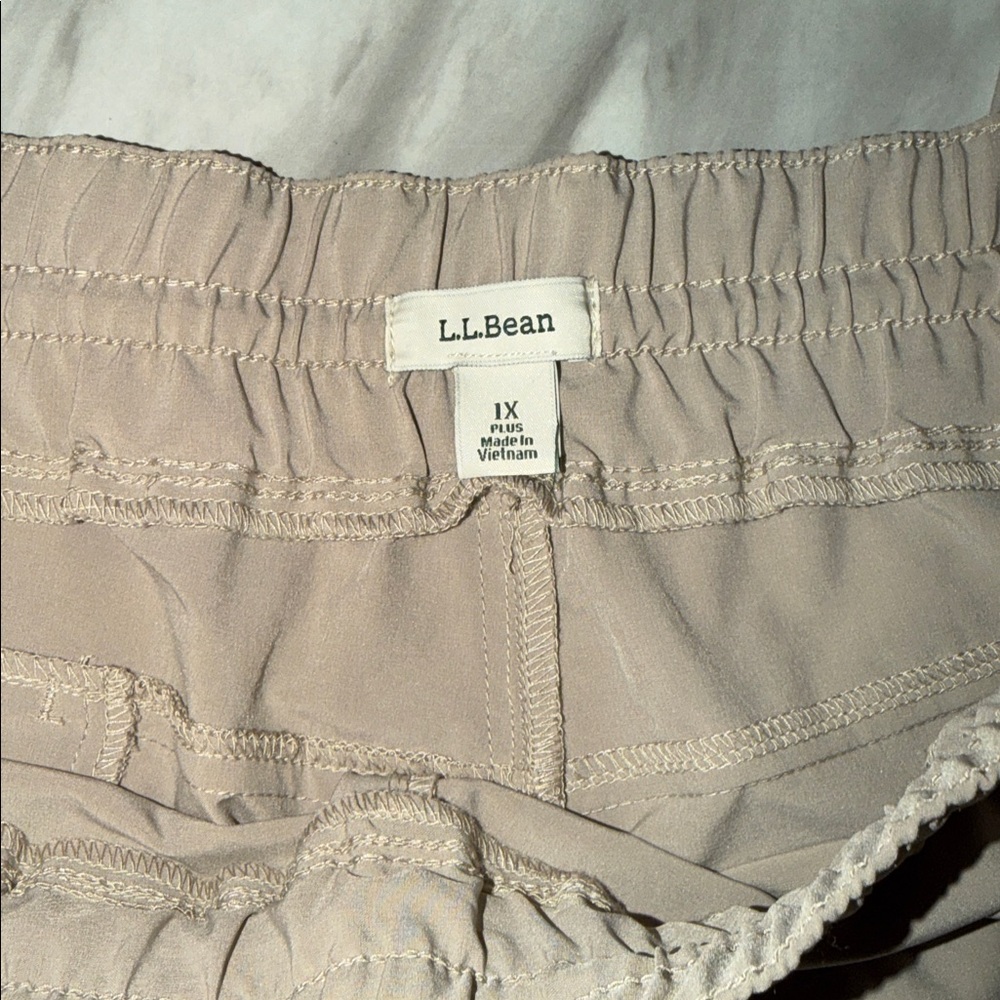 LL BEAN Women's VentureStretch Woven Ankle Pants Shore Sand tan LIKE NEW 1X PLUS - Picture 3 of 6